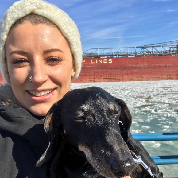 Meet your Posher, Sarah - Picture 1 of 1